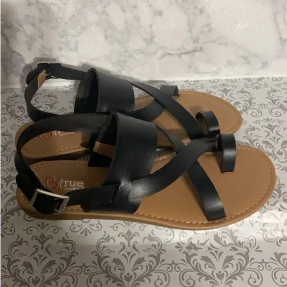 B true bare, straps thong sandal - Picture 2 of 7